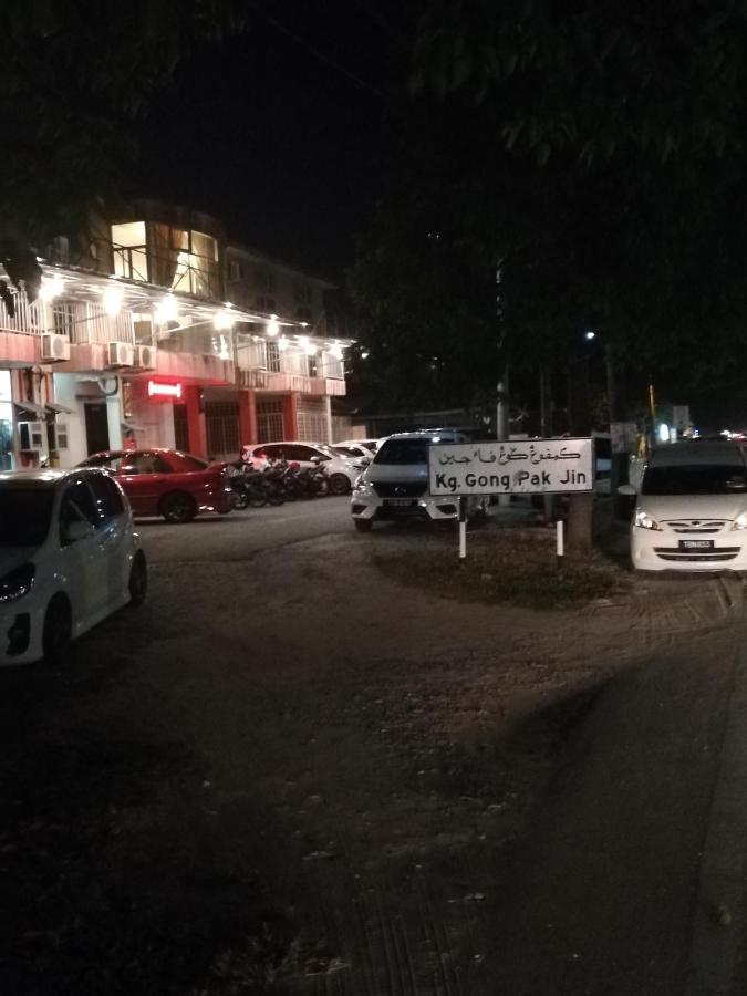 Daisyinn Budget Hotel Kuala Terengganu Kampong Gong Badak Kültér fotó