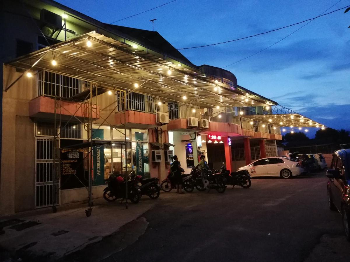 Daisyinn Budget Hotel Kuala Terengganu Kampong Gong Badak Kültér fotó