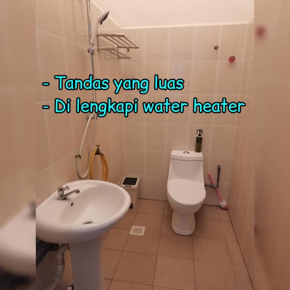 Daisyinn Budget Hotel Kuala Terengganu Kampong Gong Badak Kültér fotó